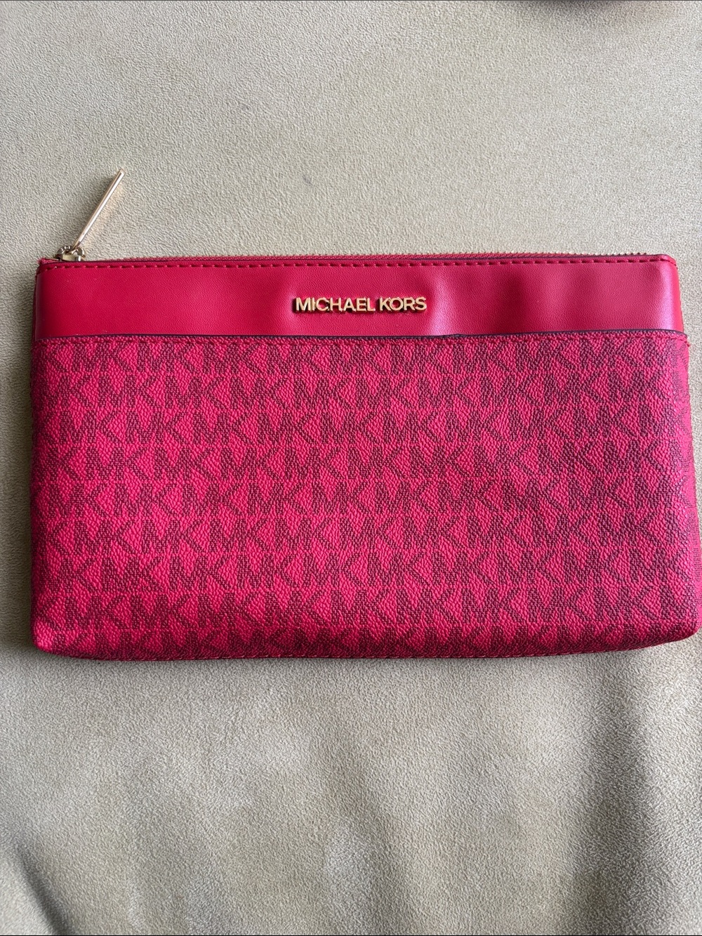 Michael Kors Jet Set Signature Crossbody Bag